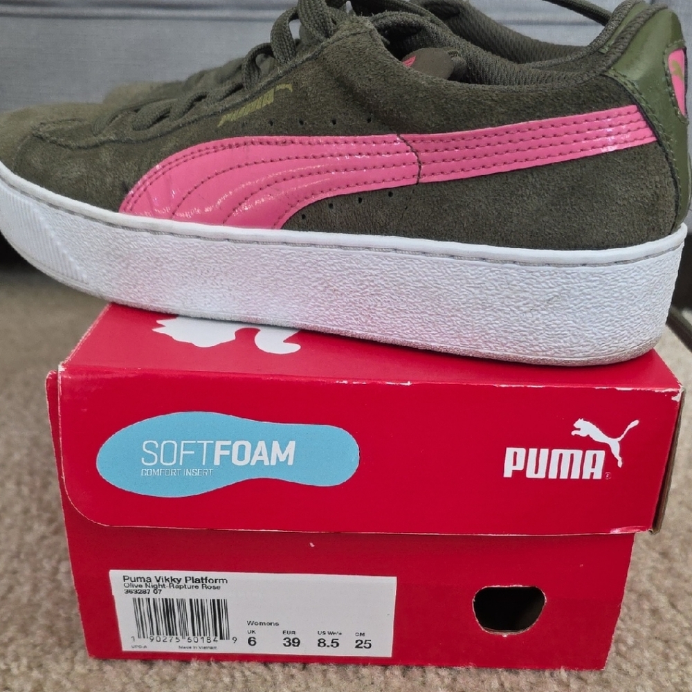 Puma Women's Sneakers in Olive and Pink